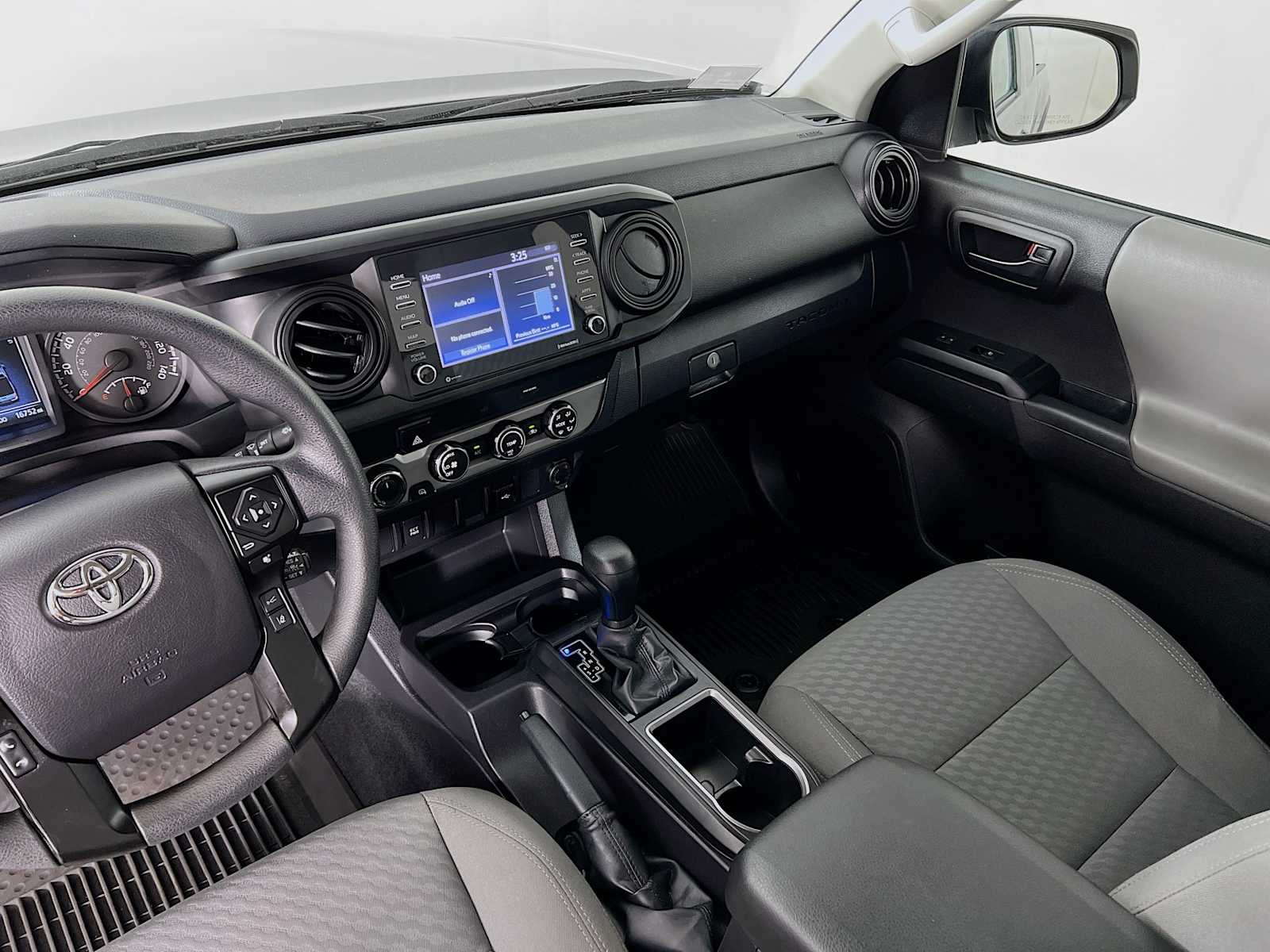 2022 Toyota Tacoma SR - Photo 21
