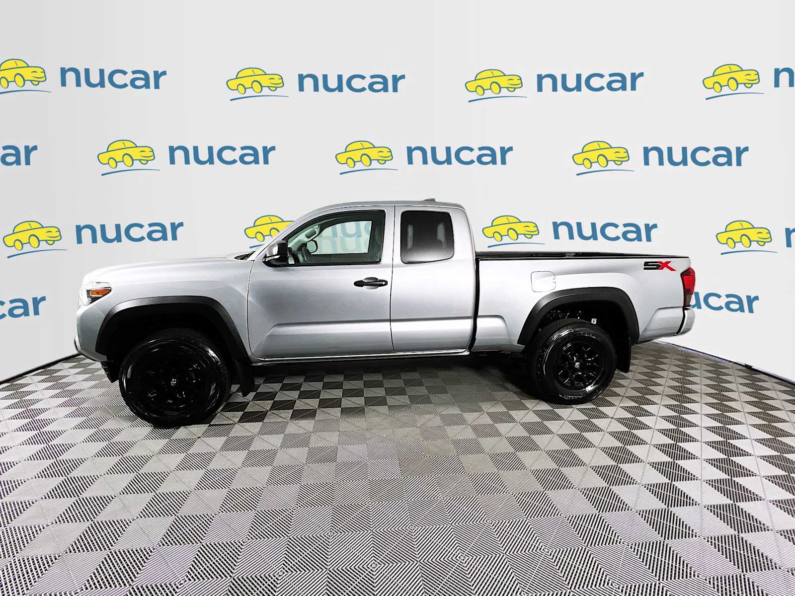 2022 Toyota Tacoma SR - Photo 4