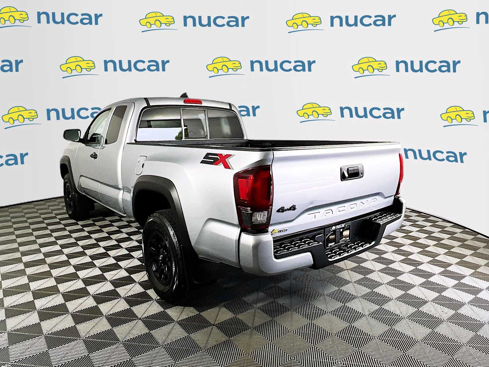 2022 Toyota Tacoma SR - Photo 5