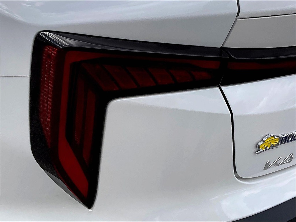 2025 Kia K4 EX - Photo 29
