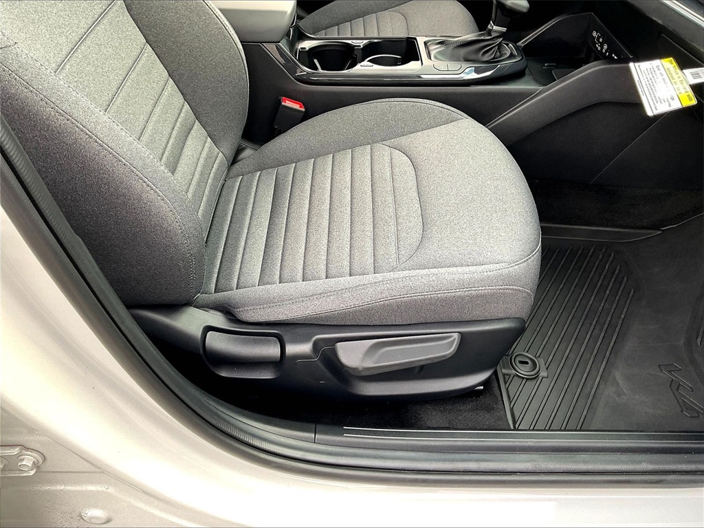 2025 Kia K4 EX - Photo 34