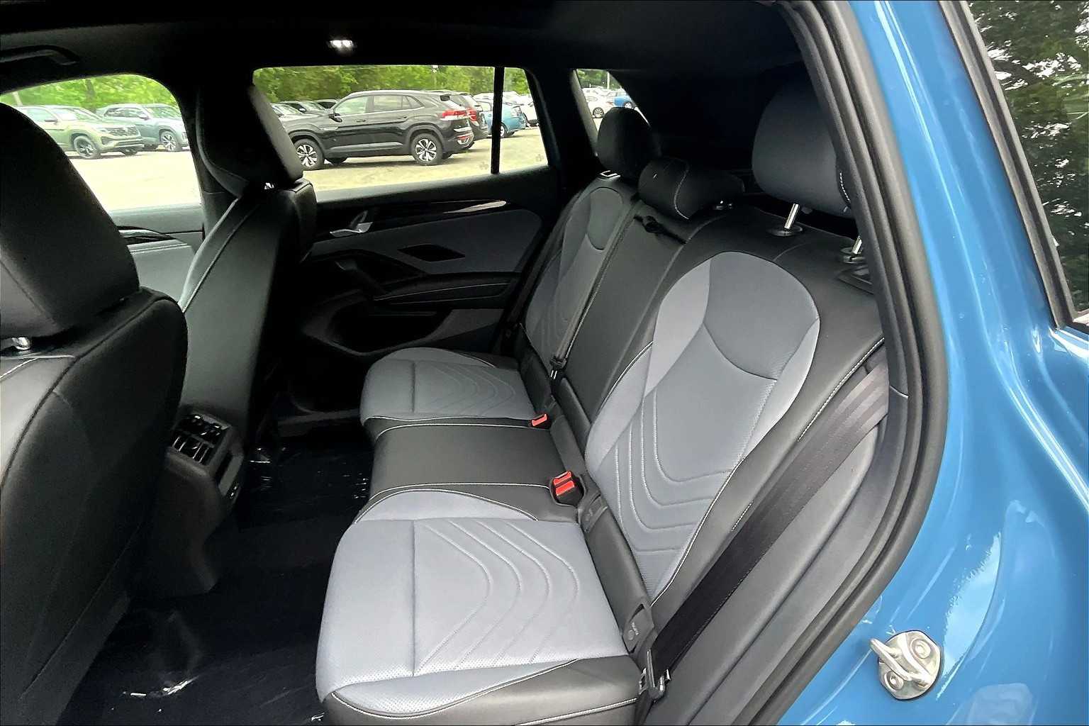 2025 Volkswagen Tiguan SE R-Line Black - Photo 15