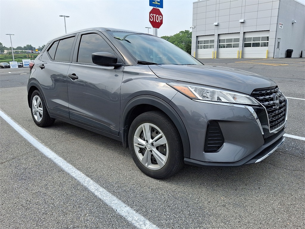 2022 Nissan Kicks S - Photo 1