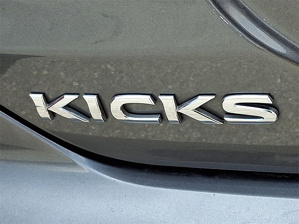 2022 Nissan Kicks S - Photo 29