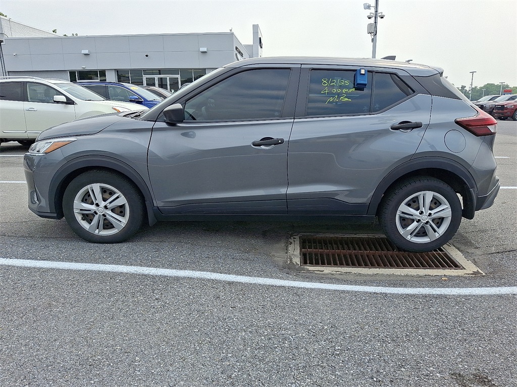 2022 Nissan Kicks S - Photo 4