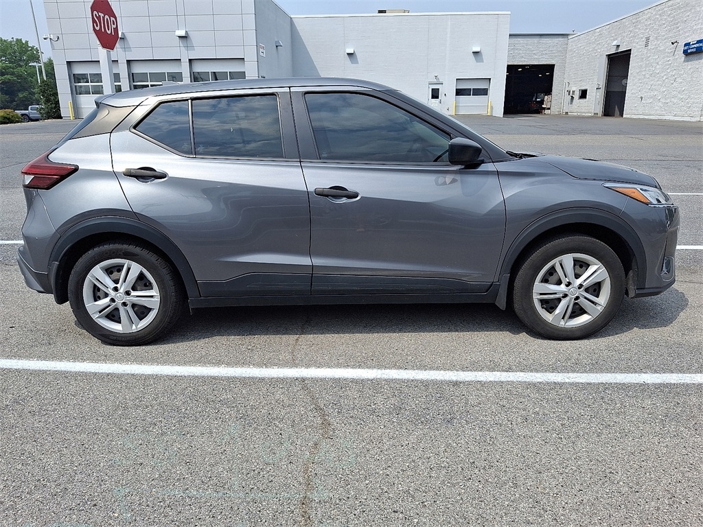 2022 Nissan Kicks S - Photo 7