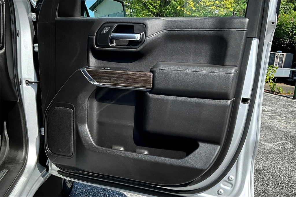2019 Chevrolet Silverado 1500 RST - Photo 12
