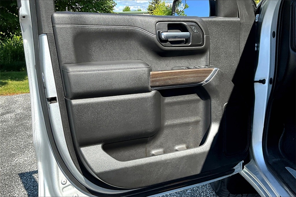 2019 Chevrolet Silverado 1500 RST - Photo 9