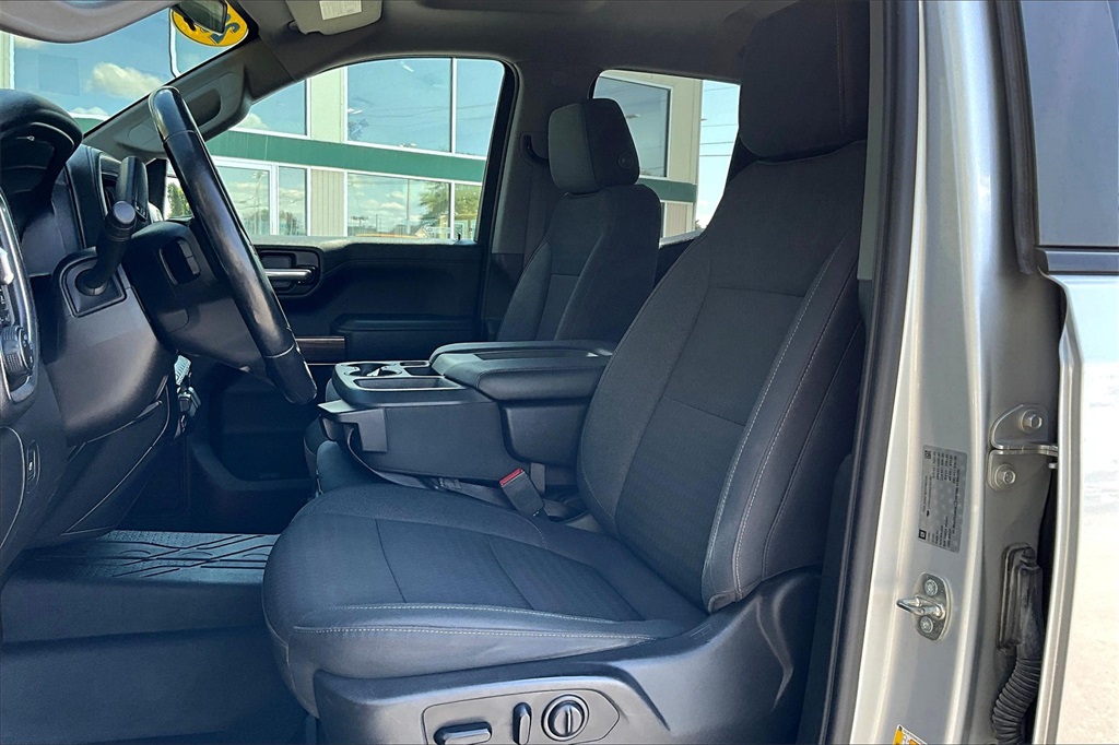 2019 Chevrolet Silverado 1500 RST - Photo 10