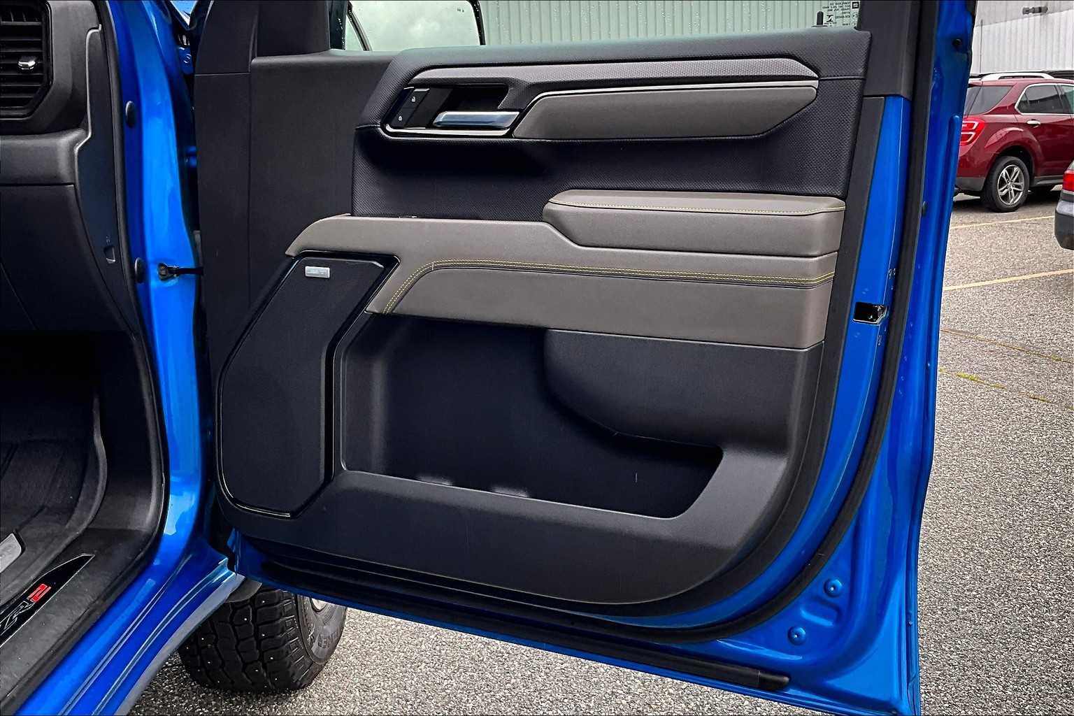 2022 Chevrolet Silverado 1500 ZR2 - Photo 12