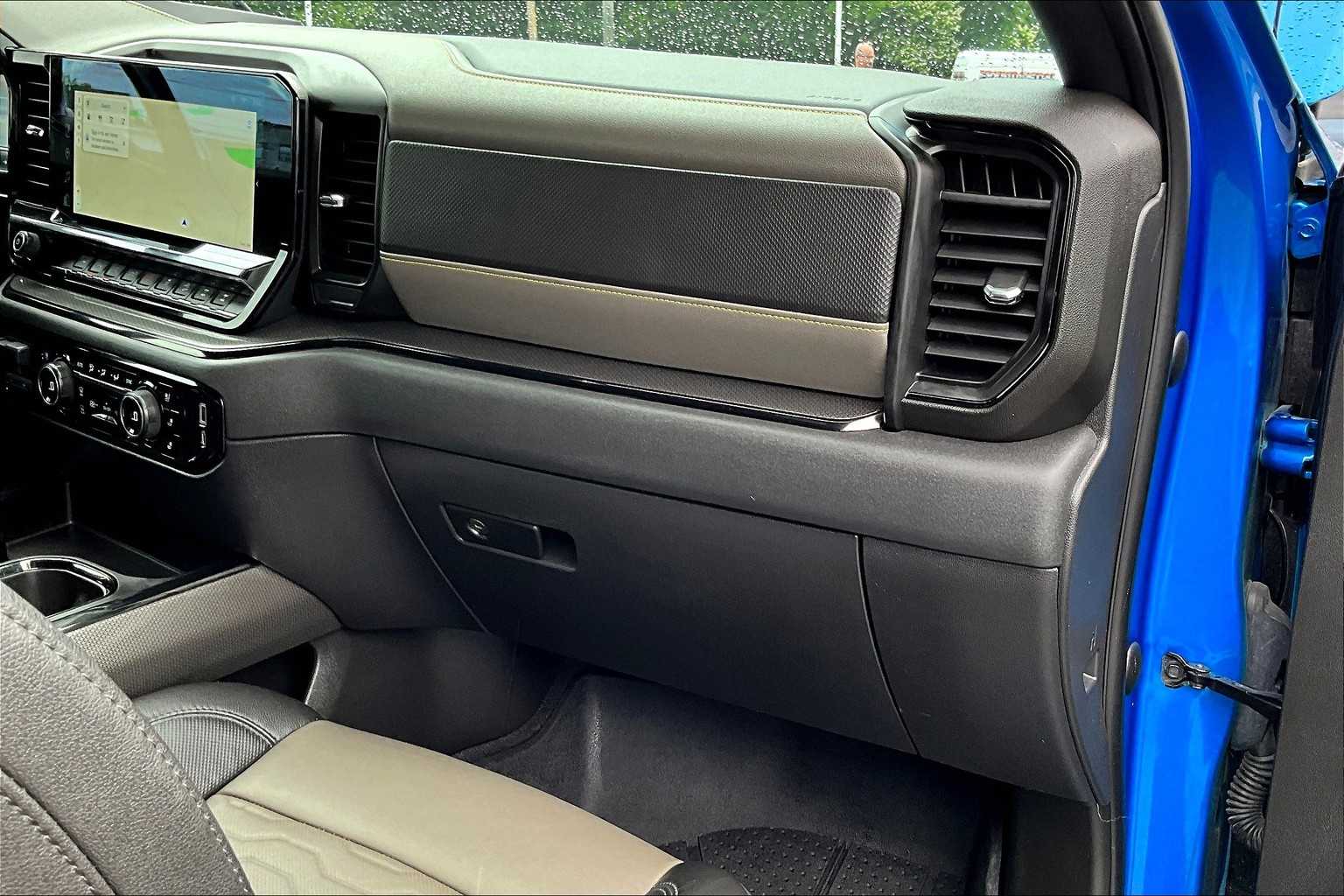 2022 Chevrolet Silverado 1500 ZR2 - Photo 13