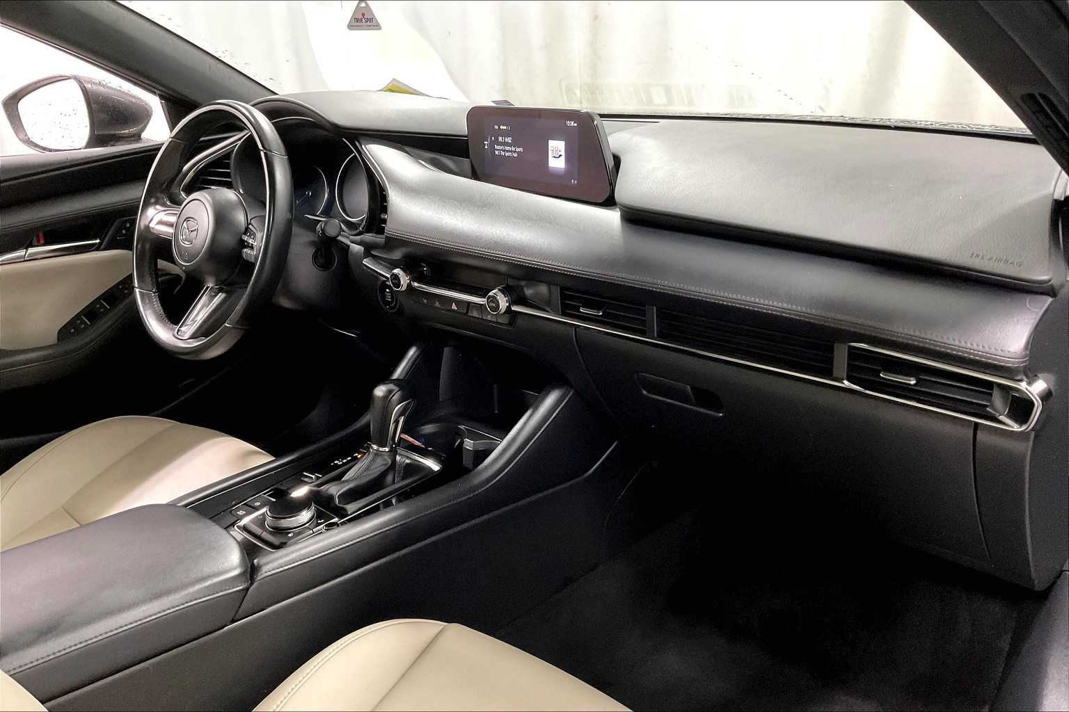 2022 Mazda Mazda3 Hatchback Preferred - Photo 14