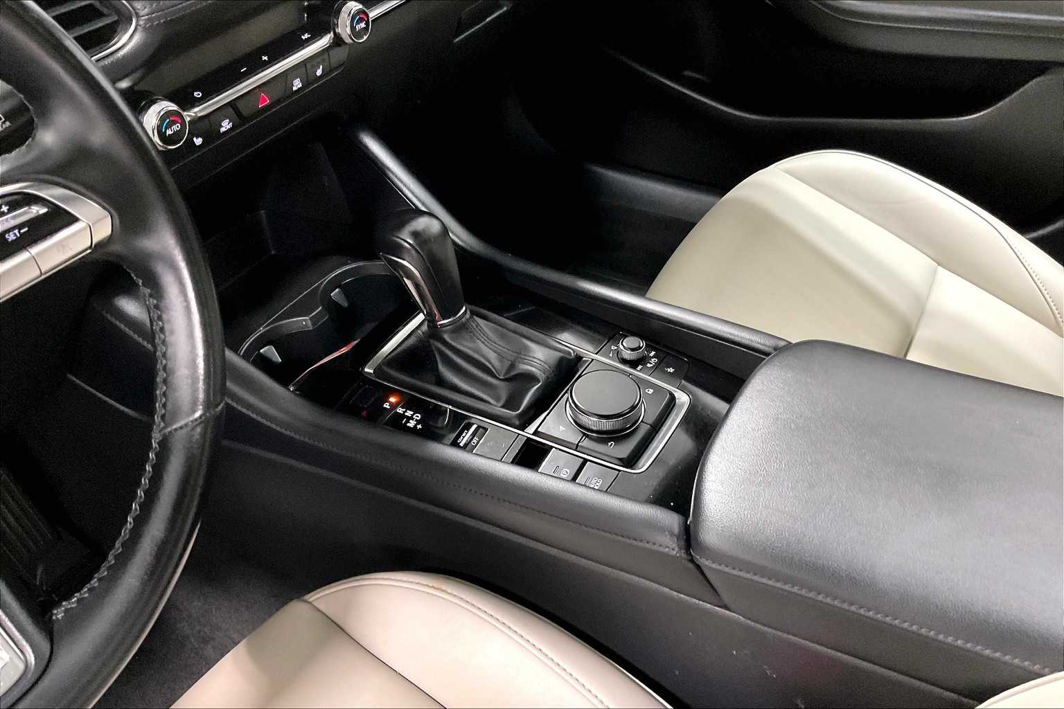 2022 Mazda Mazda3 Hatchback Preferred - Photo 20