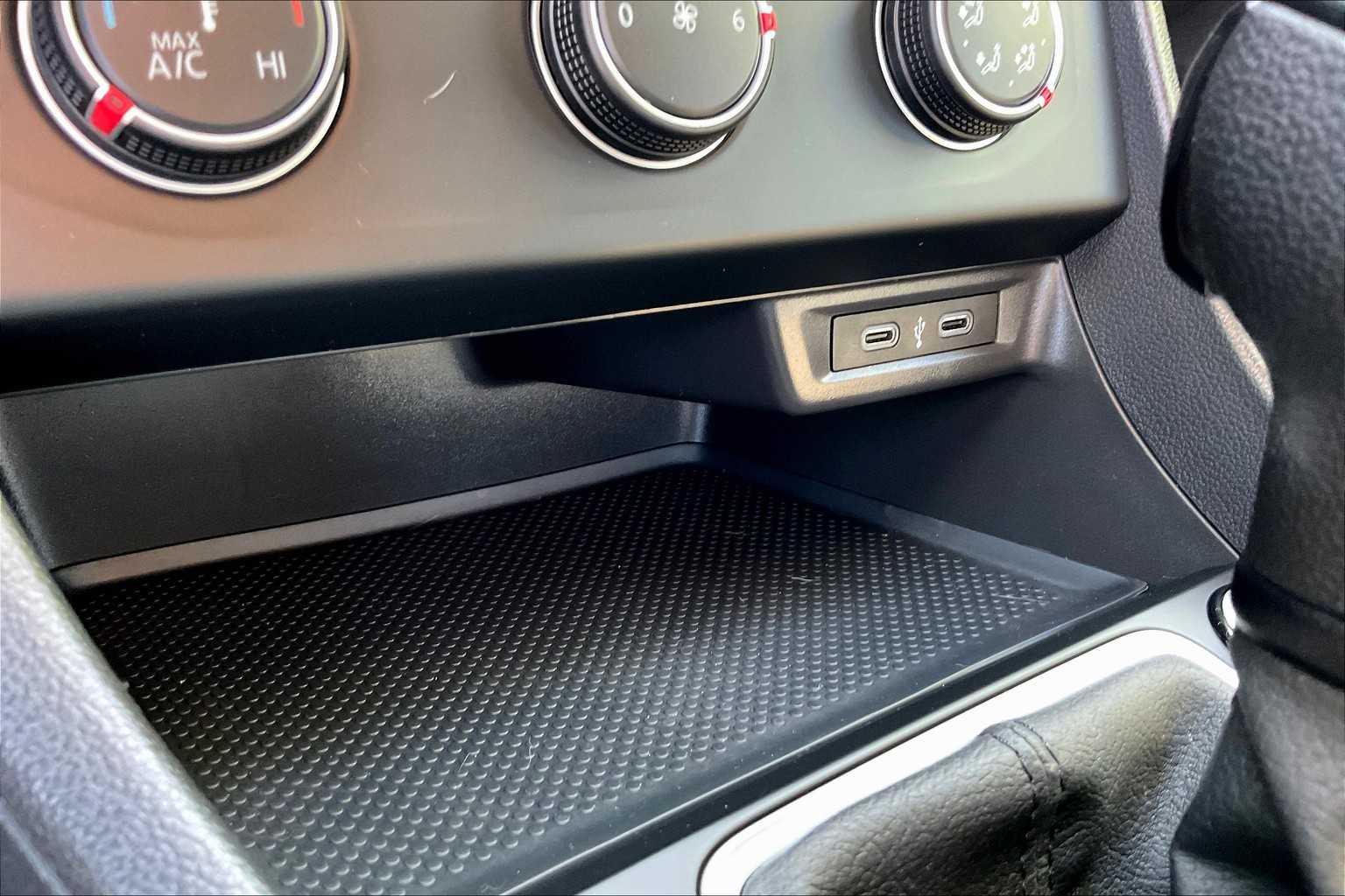 2023 Volkswagen Jetta S - Photo 38