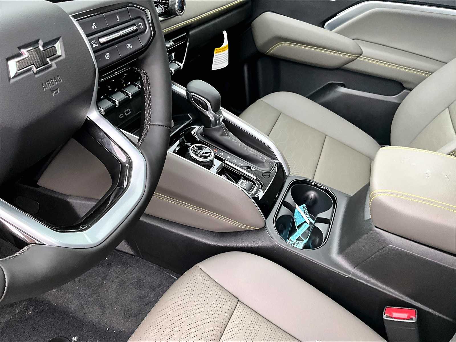 2025 Chevrolet Colorado 4WD ZR2 - Photo 14