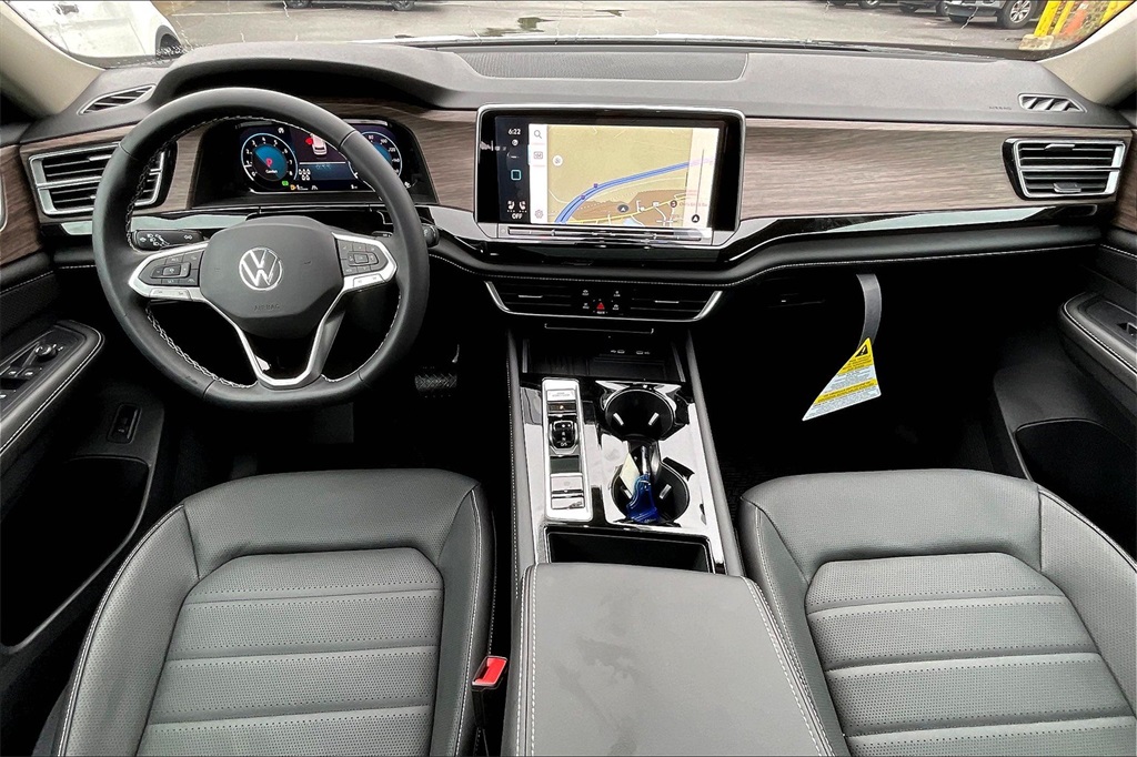 2025 Volkswagen Atlas 2.0T SEL - Photo 12