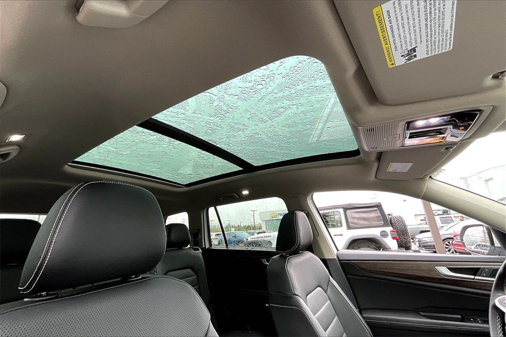 2025 Volkswagen Atlas 2.0T SEL - Photo 18
