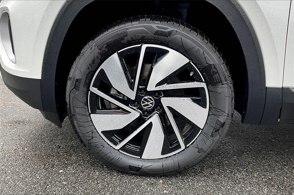2025 Volkswagen Atlas 2.0T SEL - Photo 8