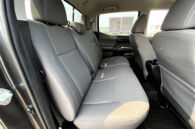 2022 Toyota Tacoma SR5 - Photo 15