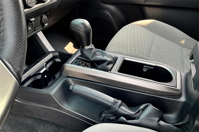 2022 Toyota Tacoma SR5 - Photo 19