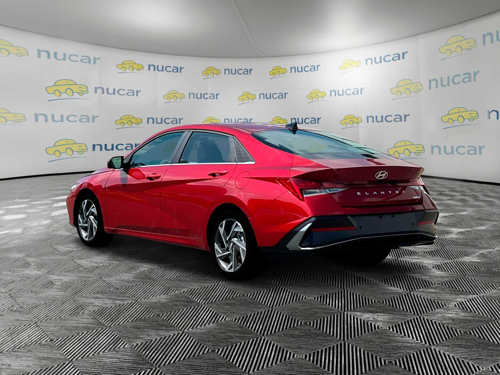 2025 Hyundai Elantra Limited - Photo 6