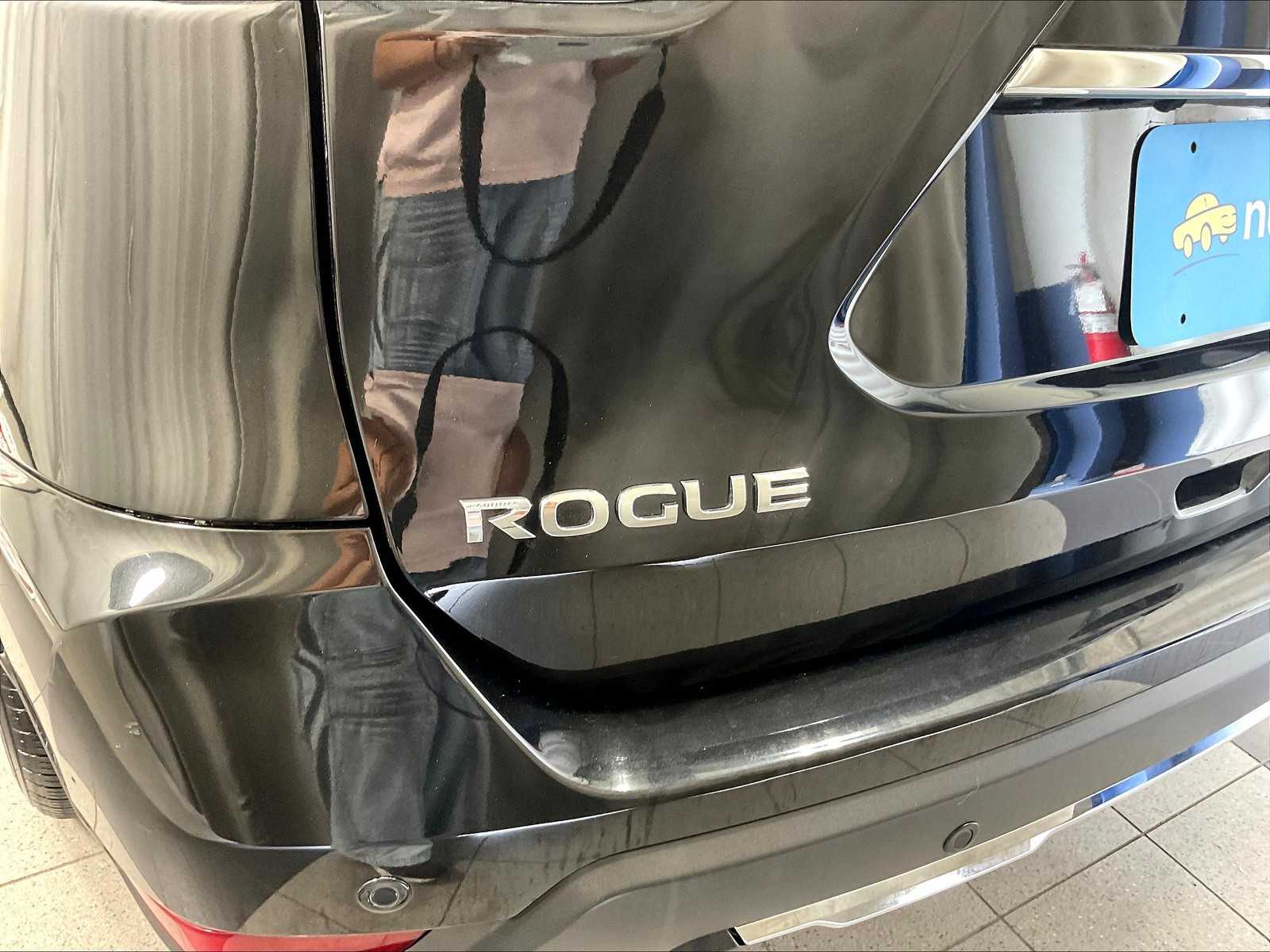 2019 Nissan Rogue SV - Photo 28