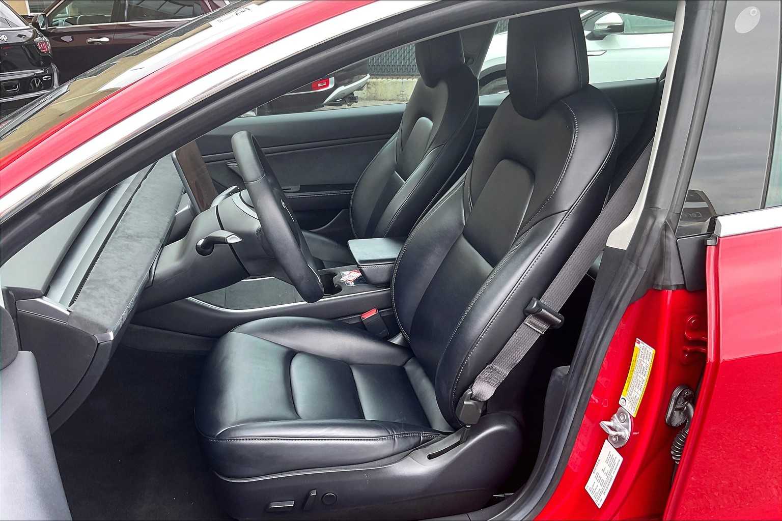 2019 Tesla Model 3 Performance - Photo 10