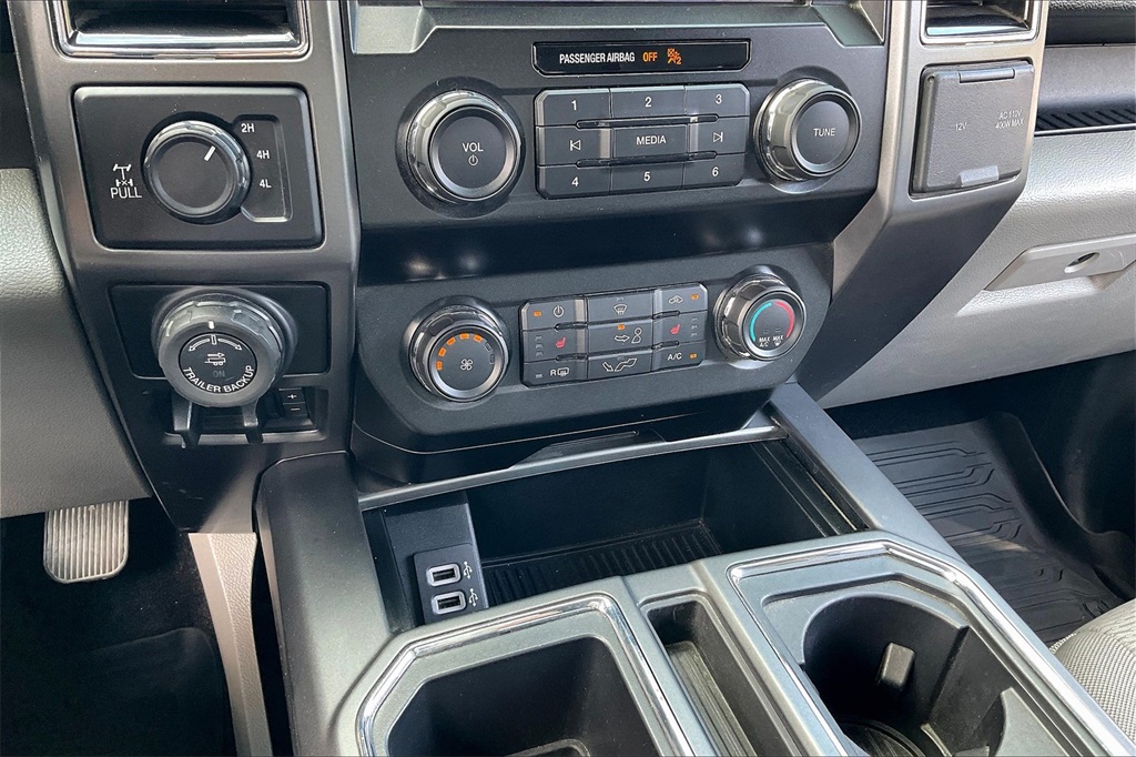 2020 Ford F-150 XLT - Photo 25