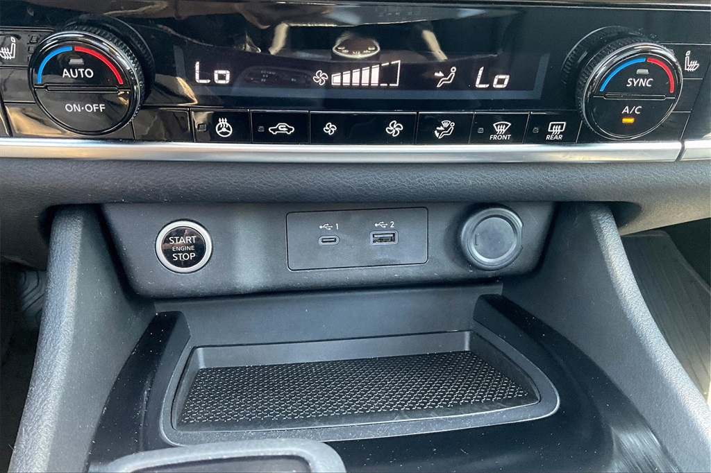 2021 Nissan Rogue SV - Photo 12
