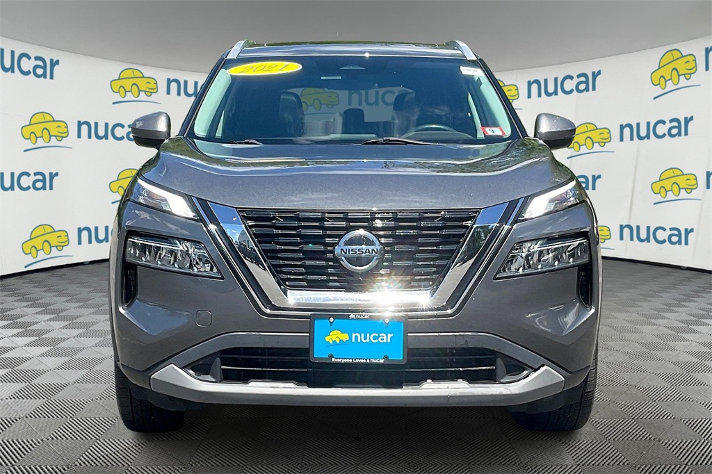 2021 Nissan Rogue SV - Photo 2