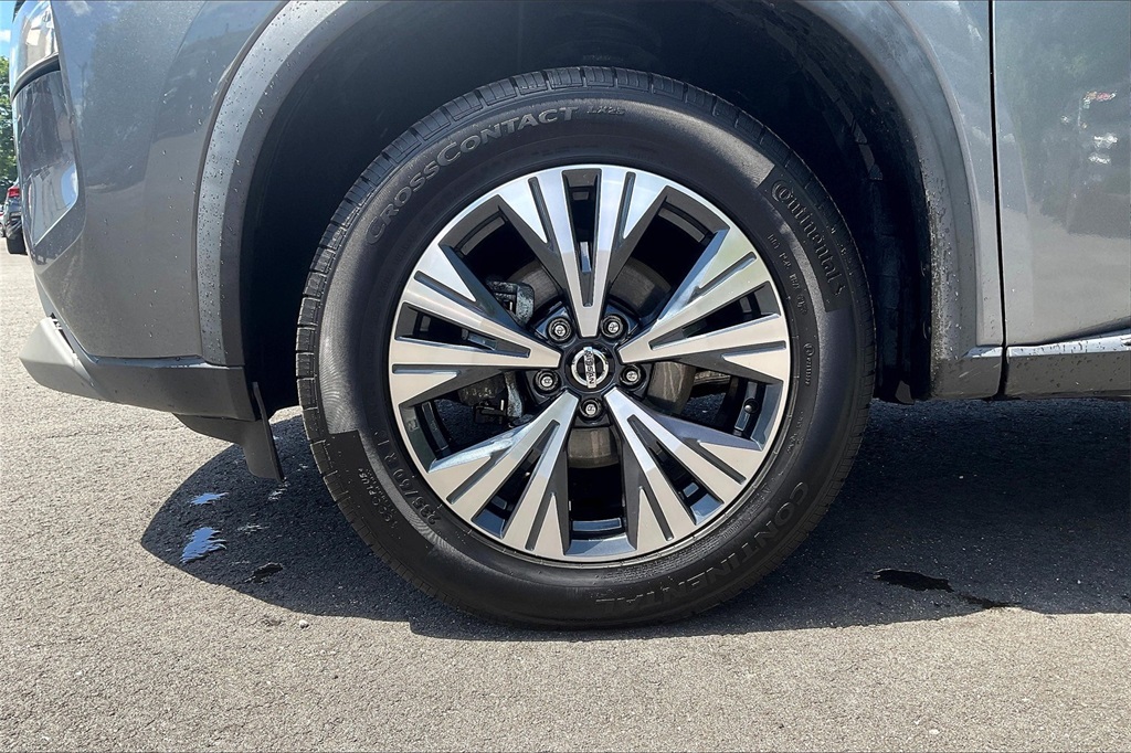 2021 Nissan Rogue SV - Photo 22
