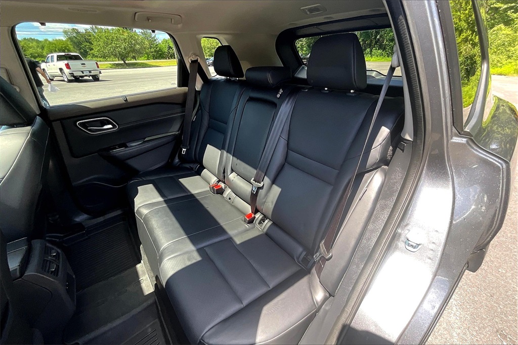 2021 Nissan Rogue SV - Photo 25