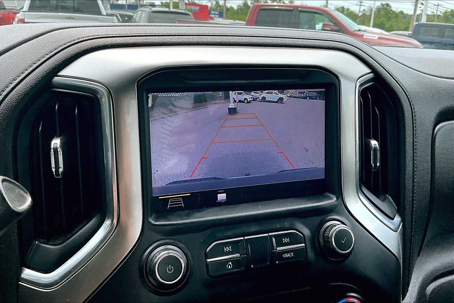 2019 Chevrolet Silverado 1500 LT - Photo 19
