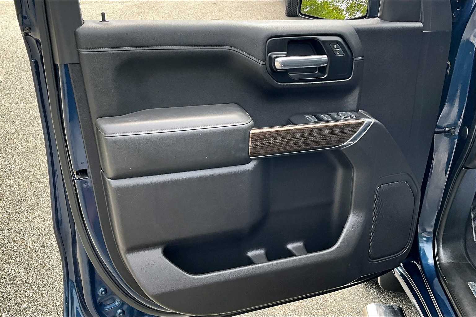 2019 Chevrolet Silverado 1500 LT - Photo 9