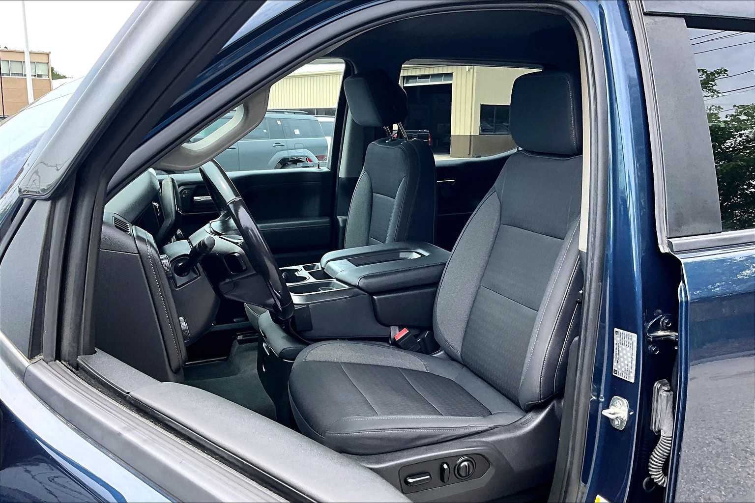 2019 Chevrolet Silverado 1500 LT - Photo 10