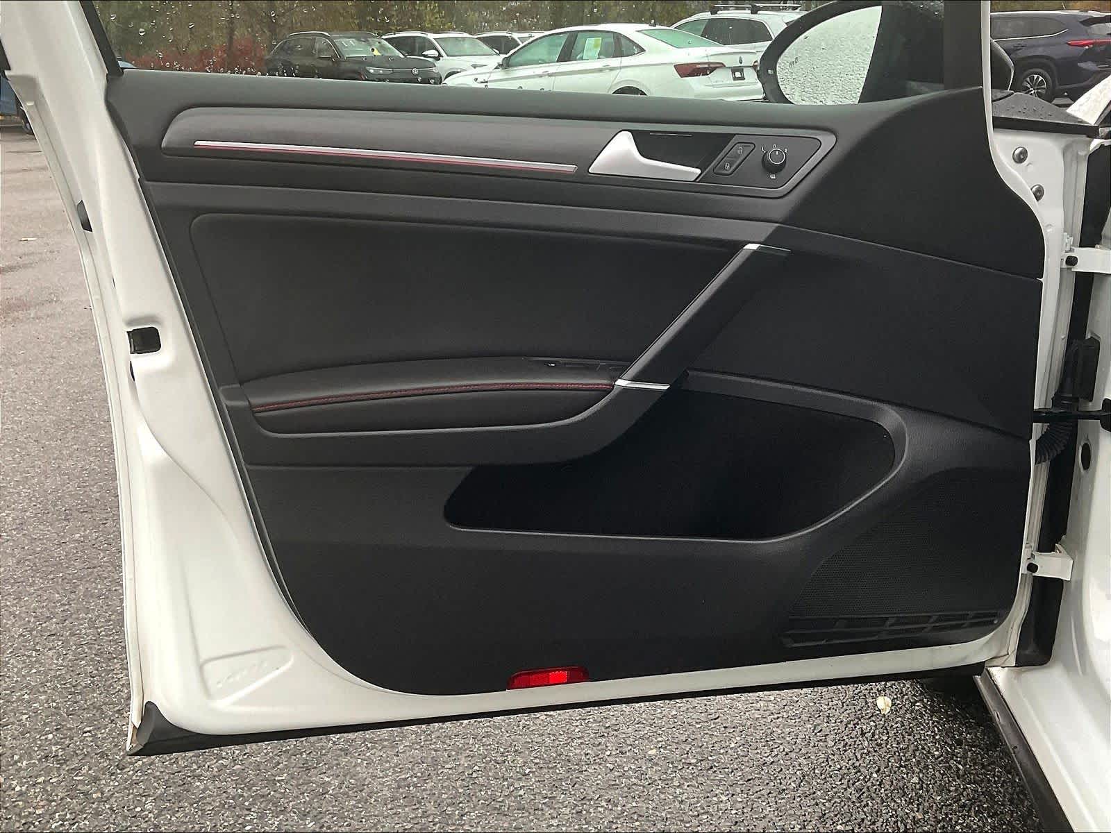 2021 Volkswagen Golf GTI Autobahn - Photo 9