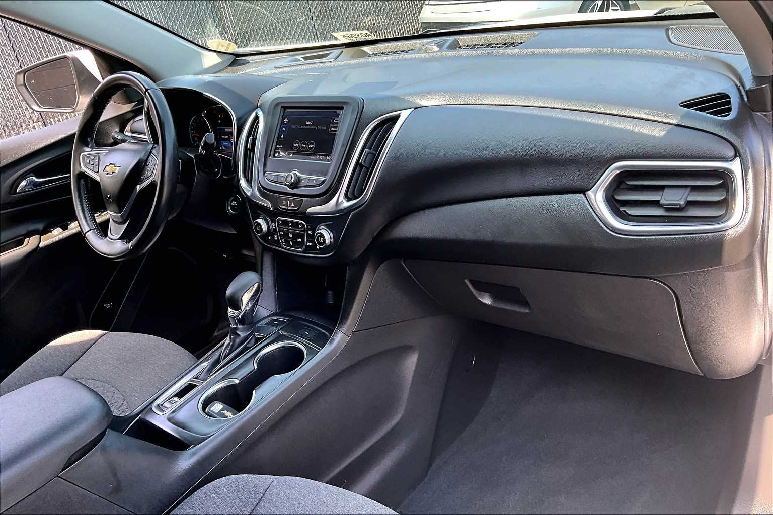 2022 Chevrolet Equinox LT - Photo 14