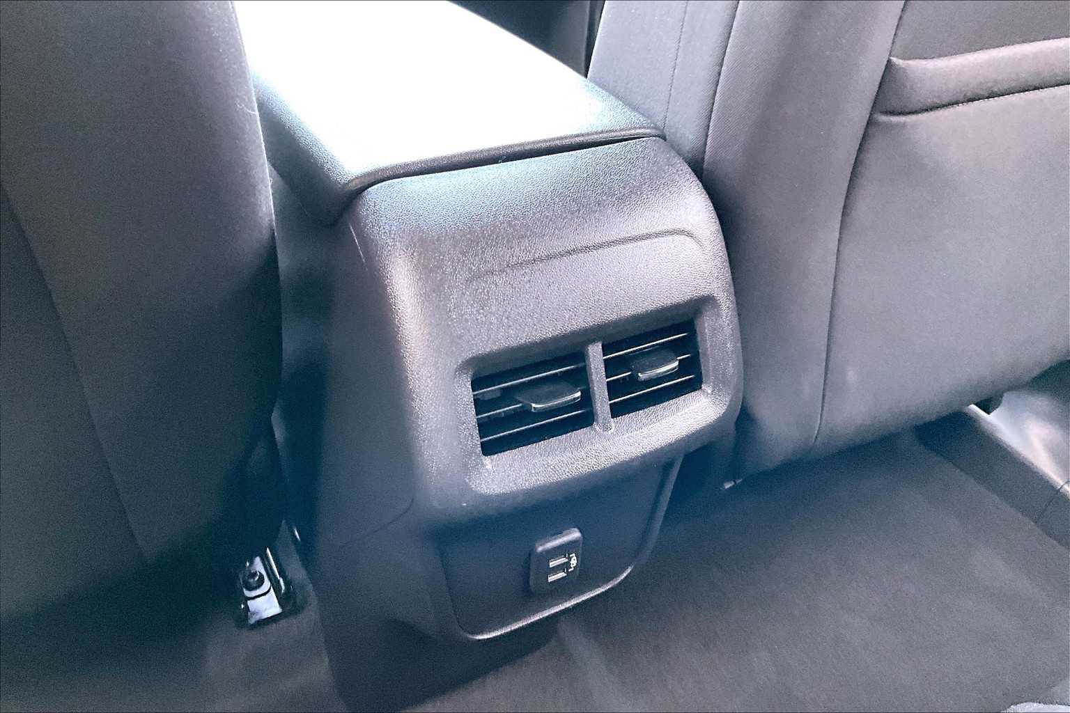 2022 Chevrolet Equinox LT - Photo 25