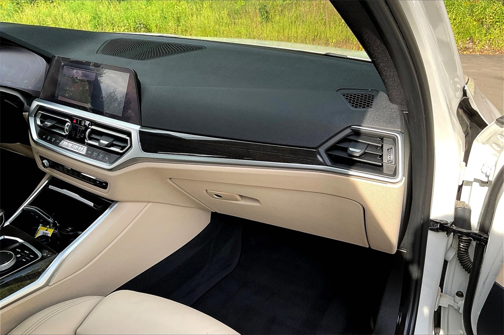 2020 BMW 3 Series 330i xDrive - Photo 12