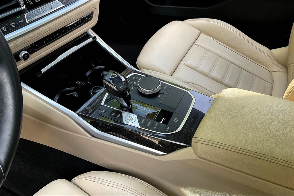 2020 BMW 3 Series 330i xDrive - Photo 19