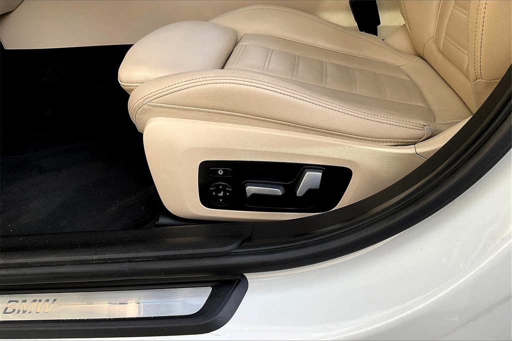 2020 BMW 3 Series 330i xDrive - Photo 26