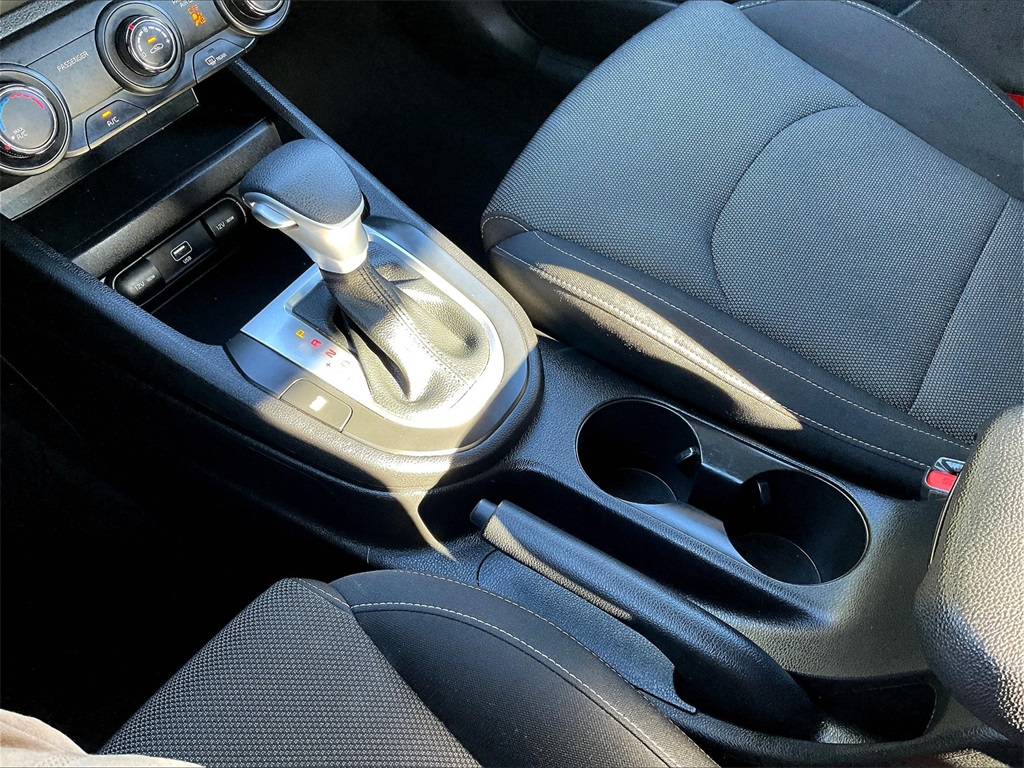 2023 Kia Forte LXS - Photo 19
