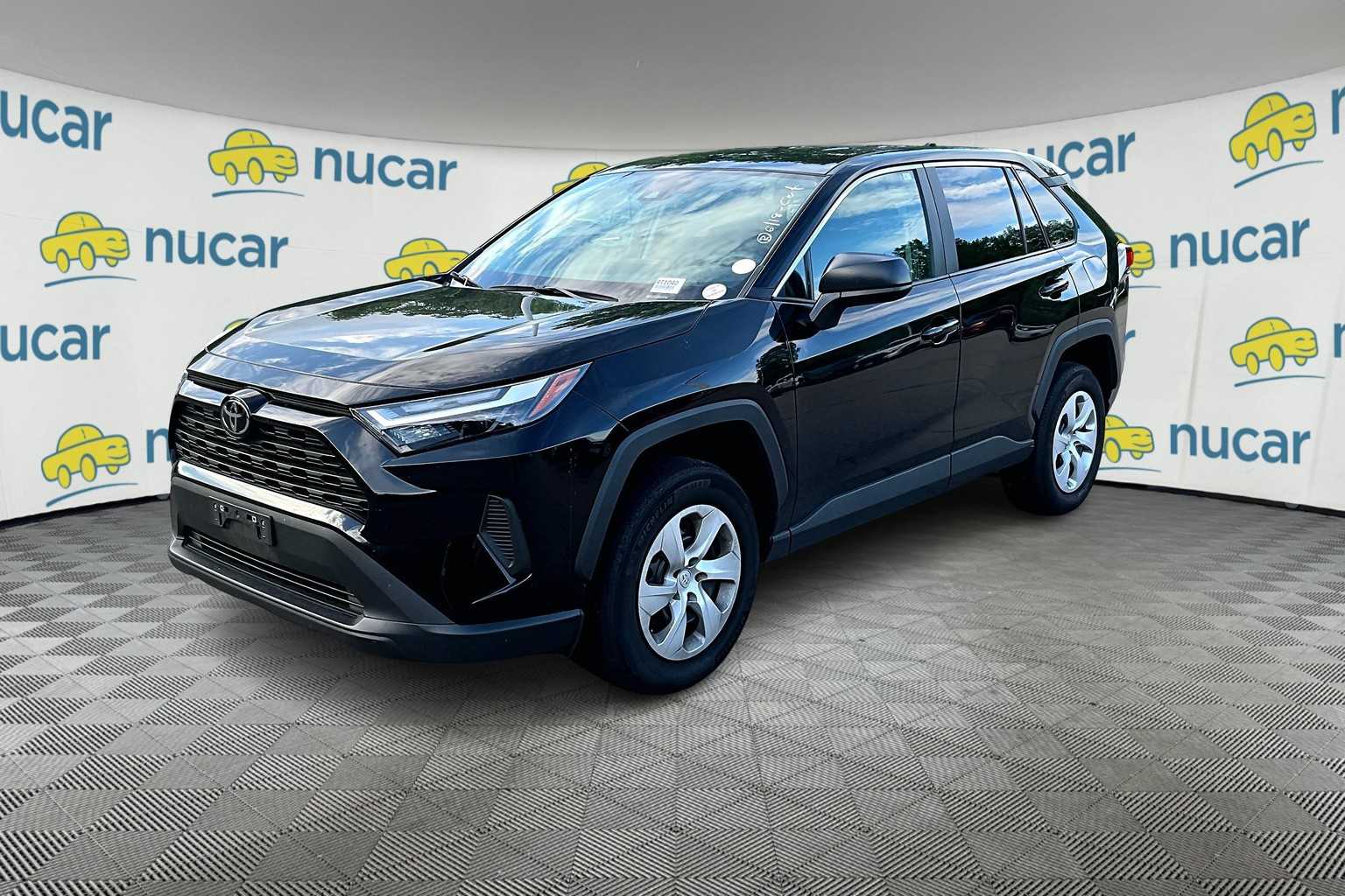 2024 Toyota RAV4 LE - Photo 2