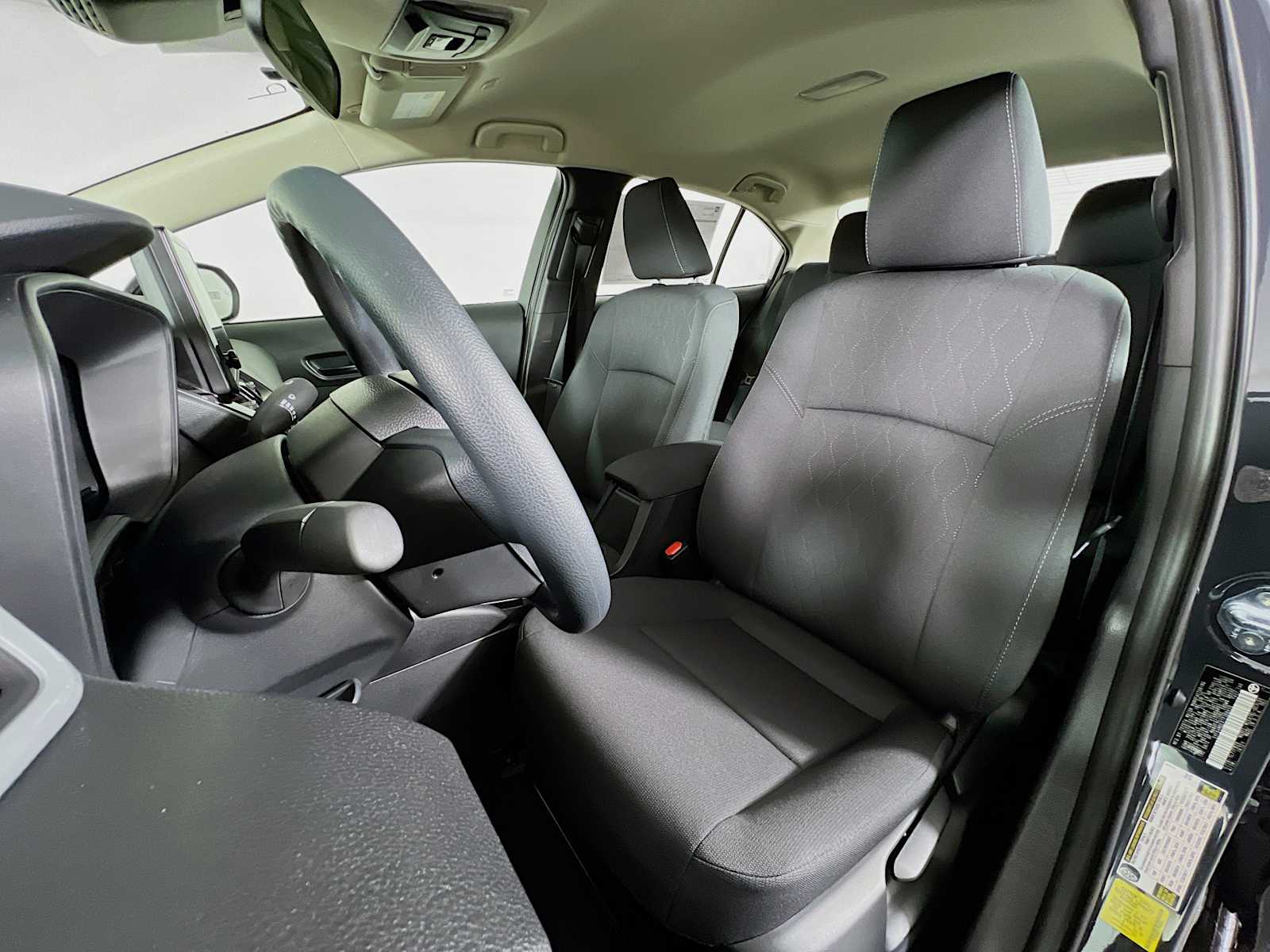 2026 Toyota Corolla LE - Photo 12