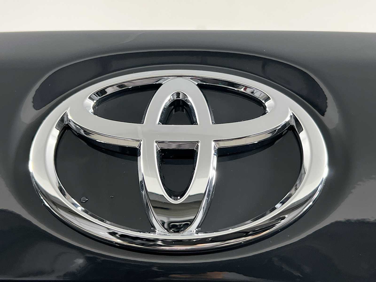 2026 Toyota Corolla LE - Photo 17