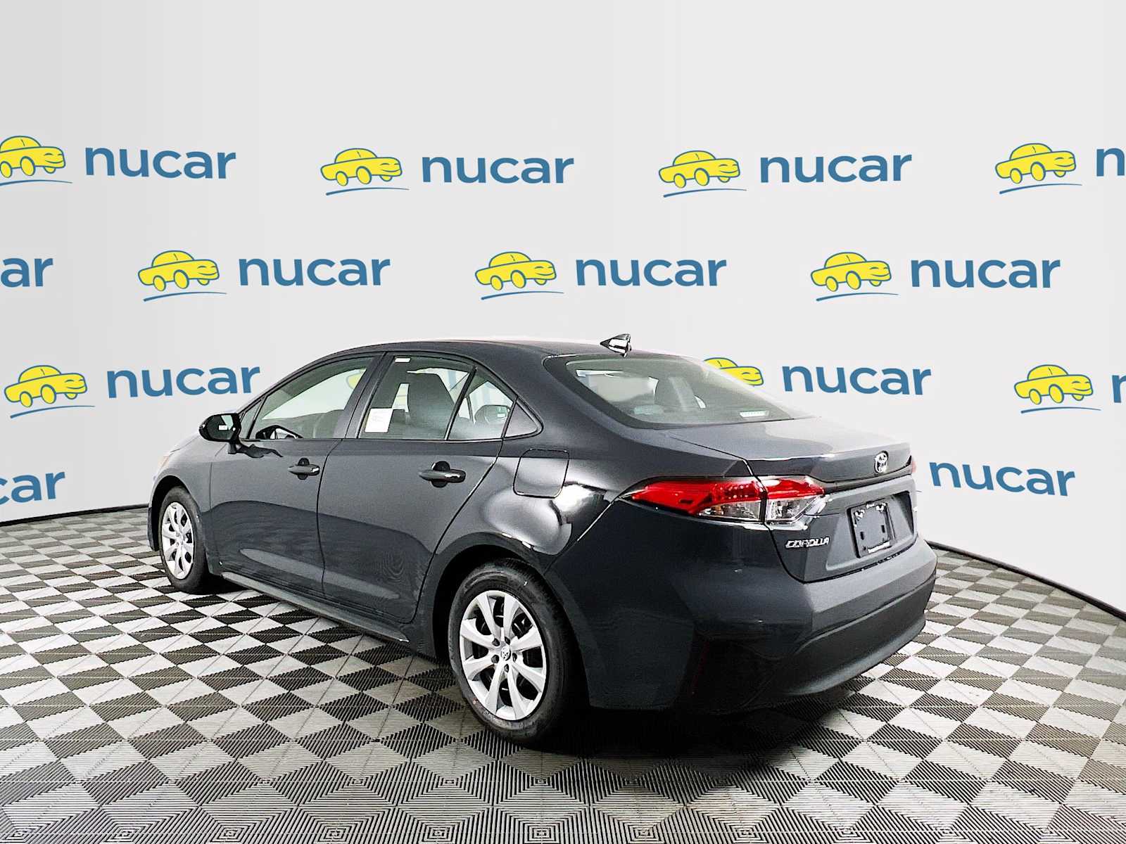 2026 Toyota Corolla LE - Photo 4