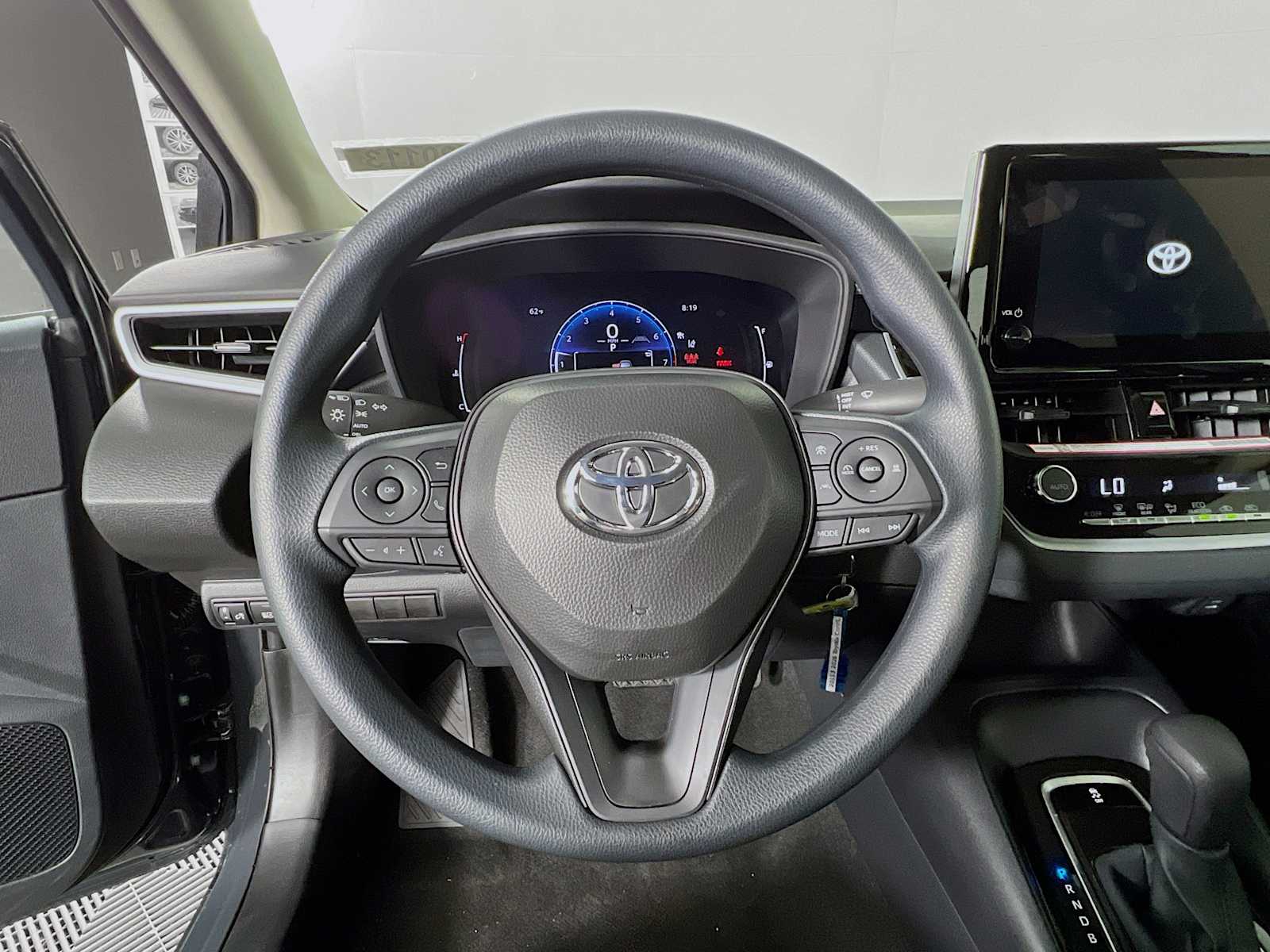 2026 Toyota Corolla LE - Photo 7