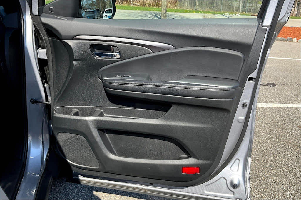 2021 Honda Passport EX-L - Photo 12