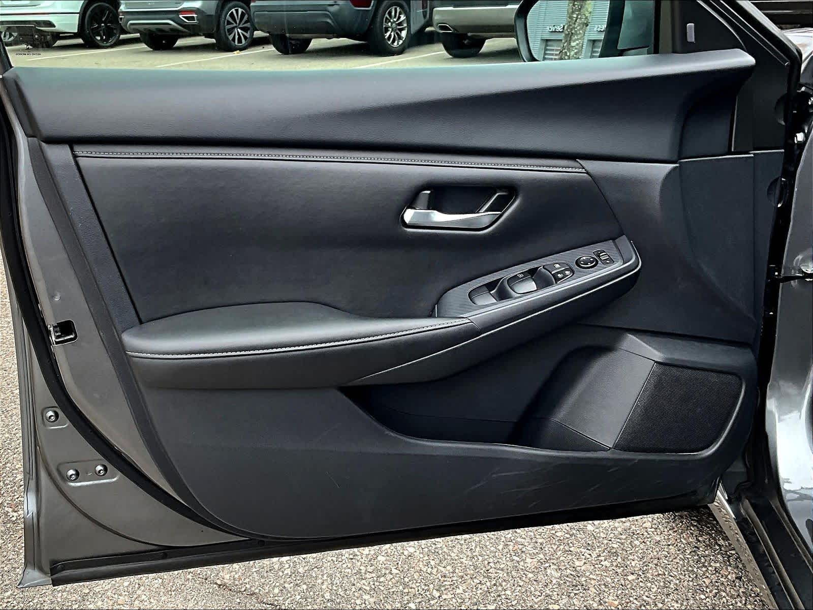 2024 Nissan Sentra SV - Photo 9