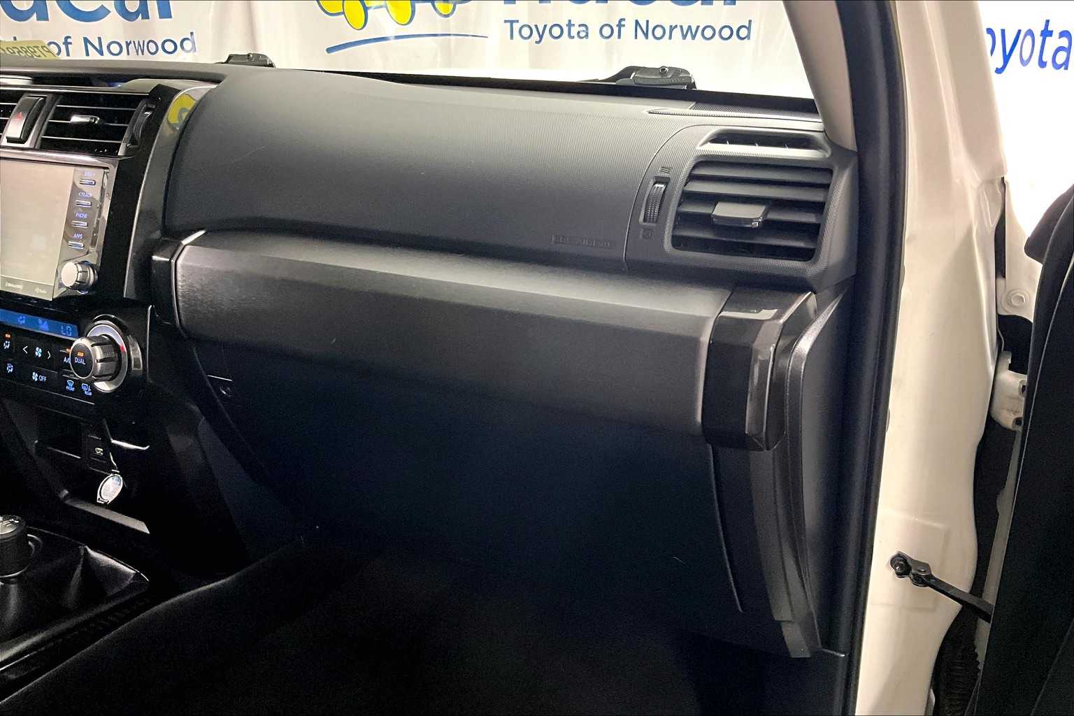 2021 Toyota 4Runner Venture - Photo 13
